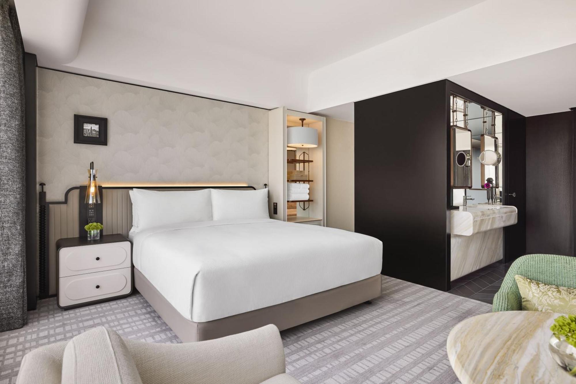 Hilton Shanghai City Center -Steps From Iconic Landmarks Wukang Mansion And Jing'An Temple Exterior photo